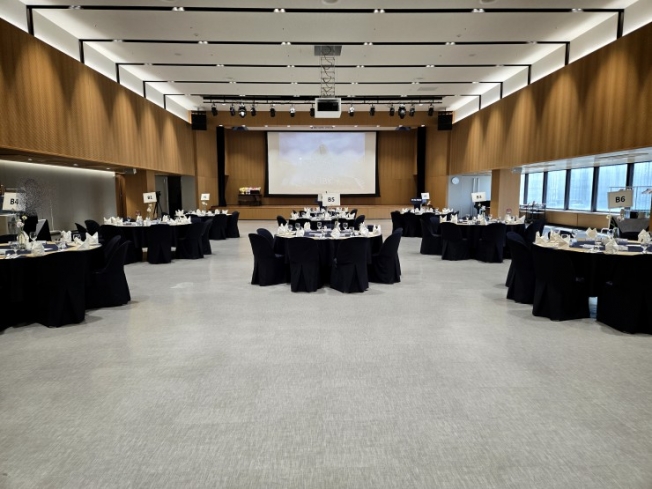 4월2일  은행  퇴임식행사 VIP코스  90인